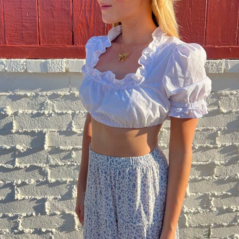 Vintage White Ruffle Crop Top - Picture 3 of 4